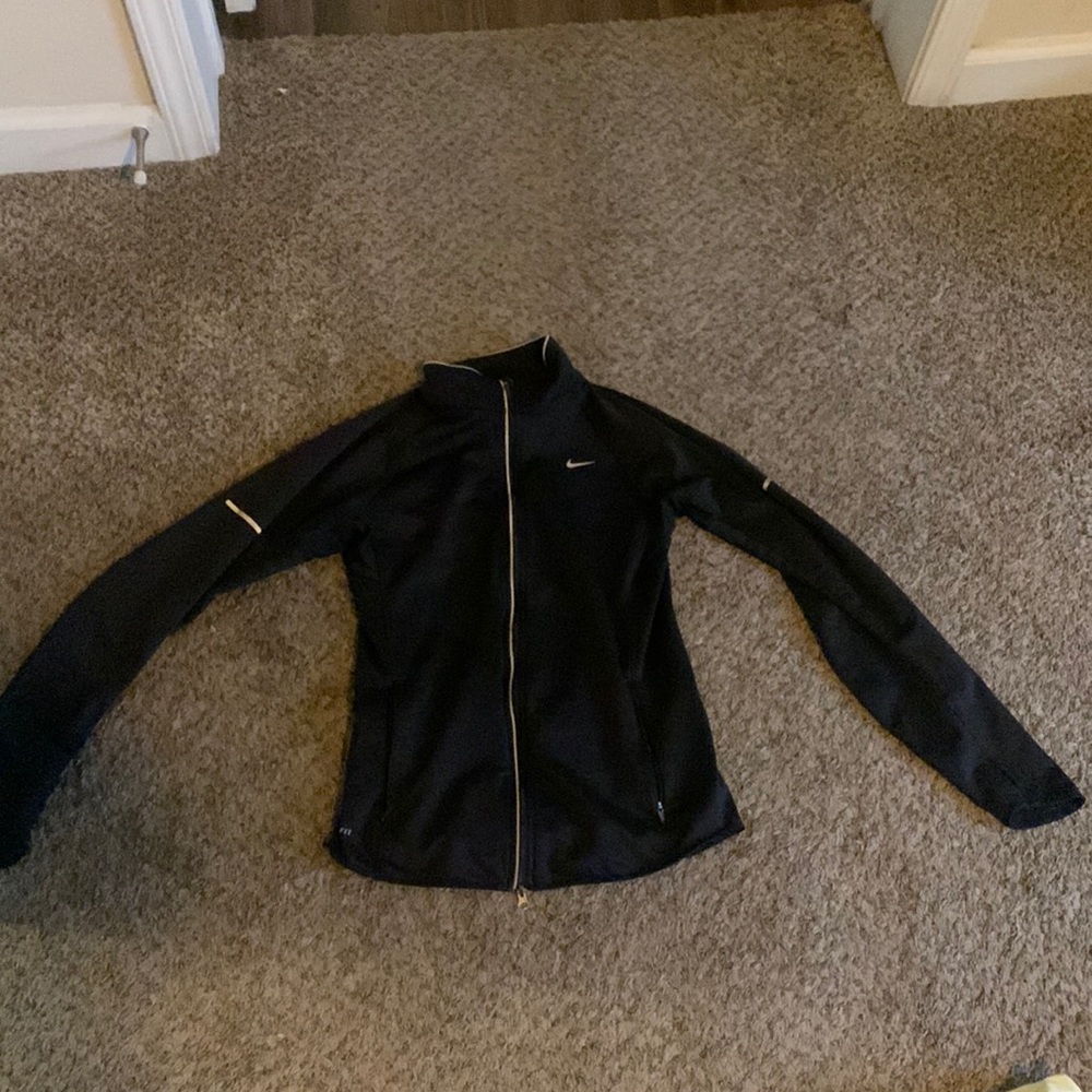 Black Nike running jacket